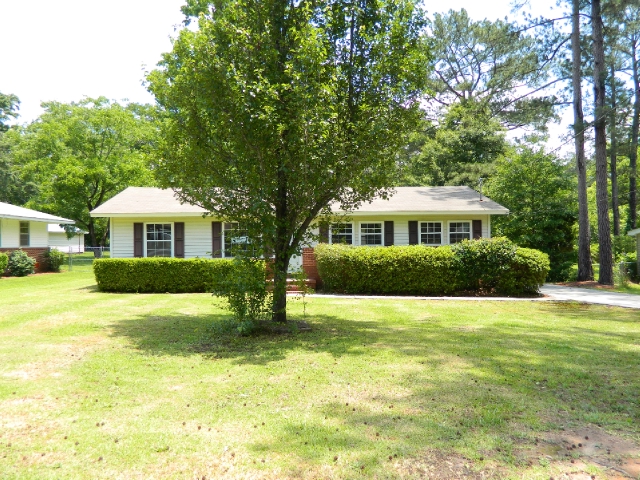 712 Hillcrest Drive