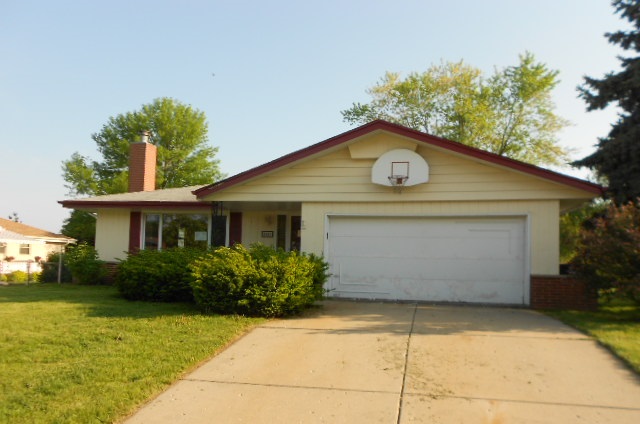1035 W. Willow Dr