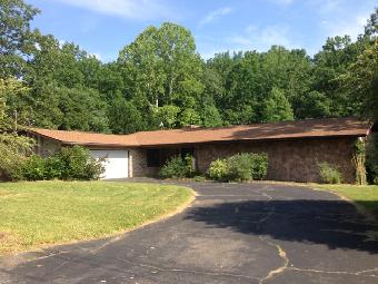 335 Pinewood Dr