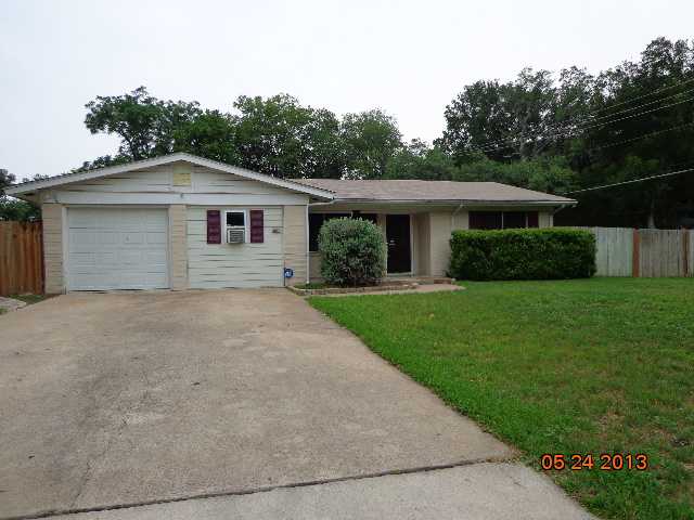 2810 Lilac Ln