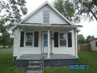 1225 Iowa St