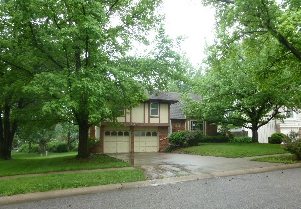 9123 W 92nd Pl