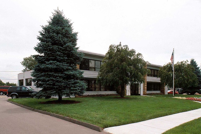6995 Monroe