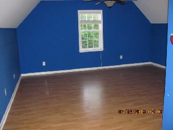 136 Leonard Dr