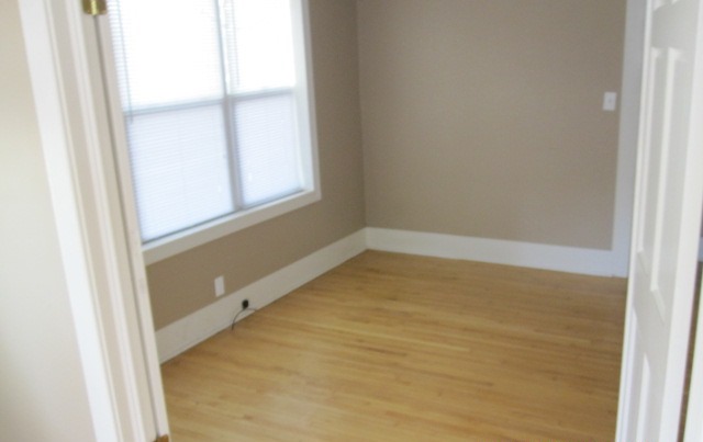 222 W 16 St
