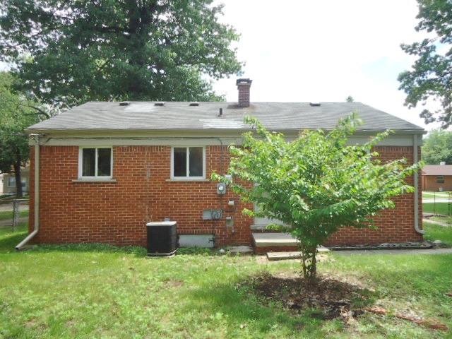5940 Buck St