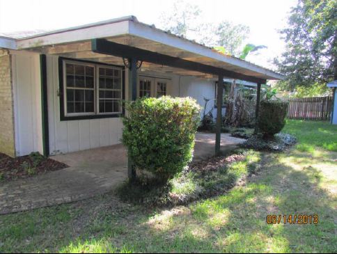 414 Pine Shadows Dr