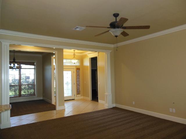 1901 Lighthouse Ln
