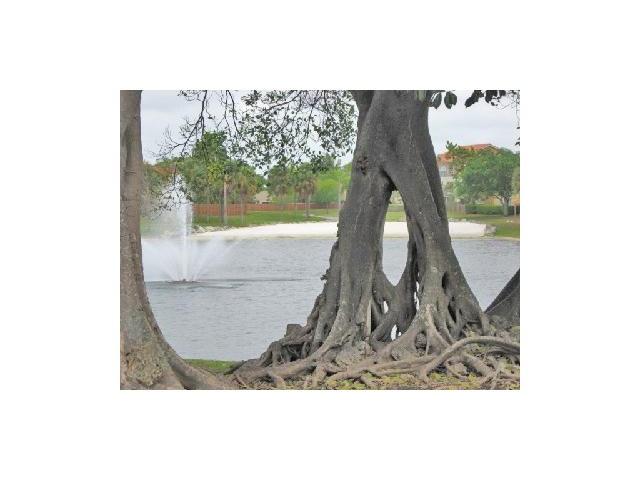 9728 HAMMOCKS BL # 102-27