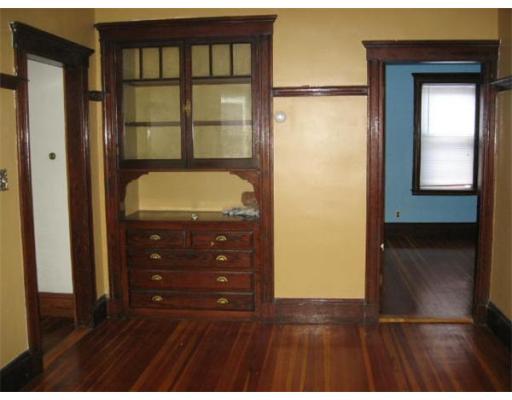45 Seymour St #3