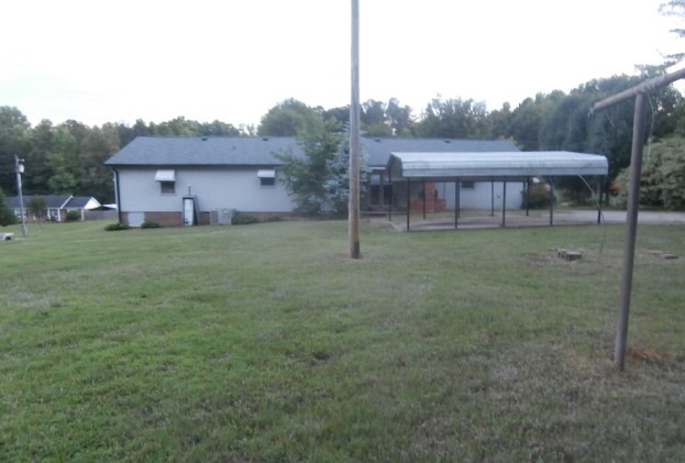 221 Redwood Dr