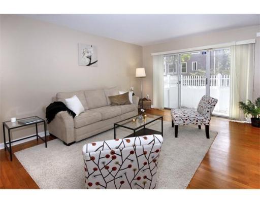 37 Hastings St #102