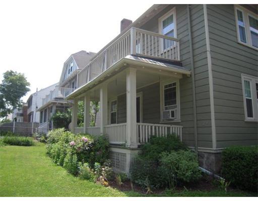 176 Manthorne Rd #1