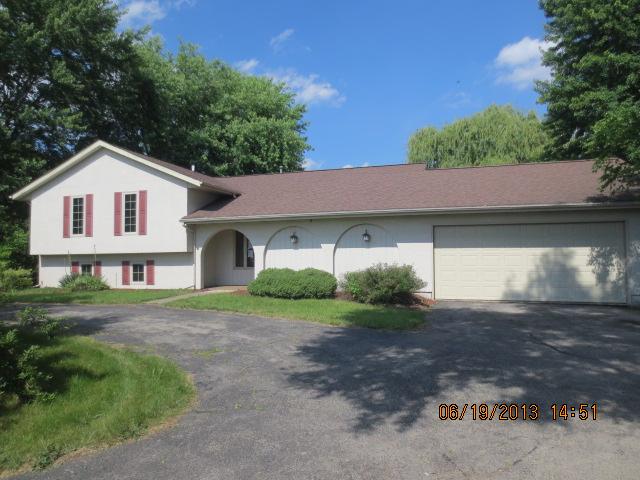 3959 Shorewood Dr