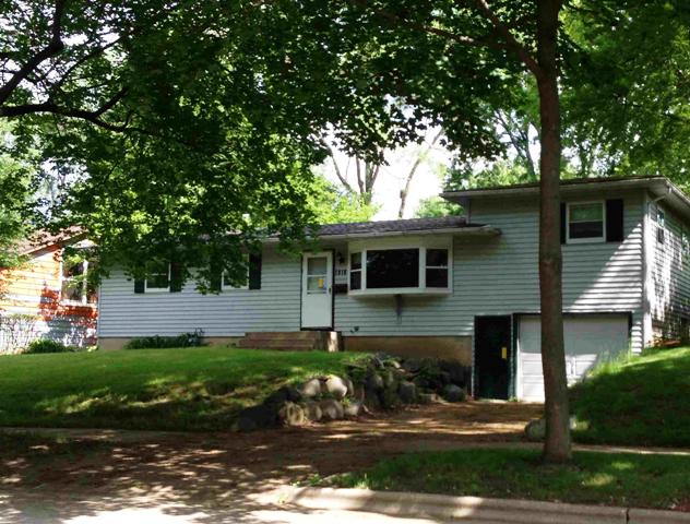 1910 Scott Ln