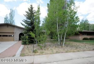 2719 N Roberta Dr