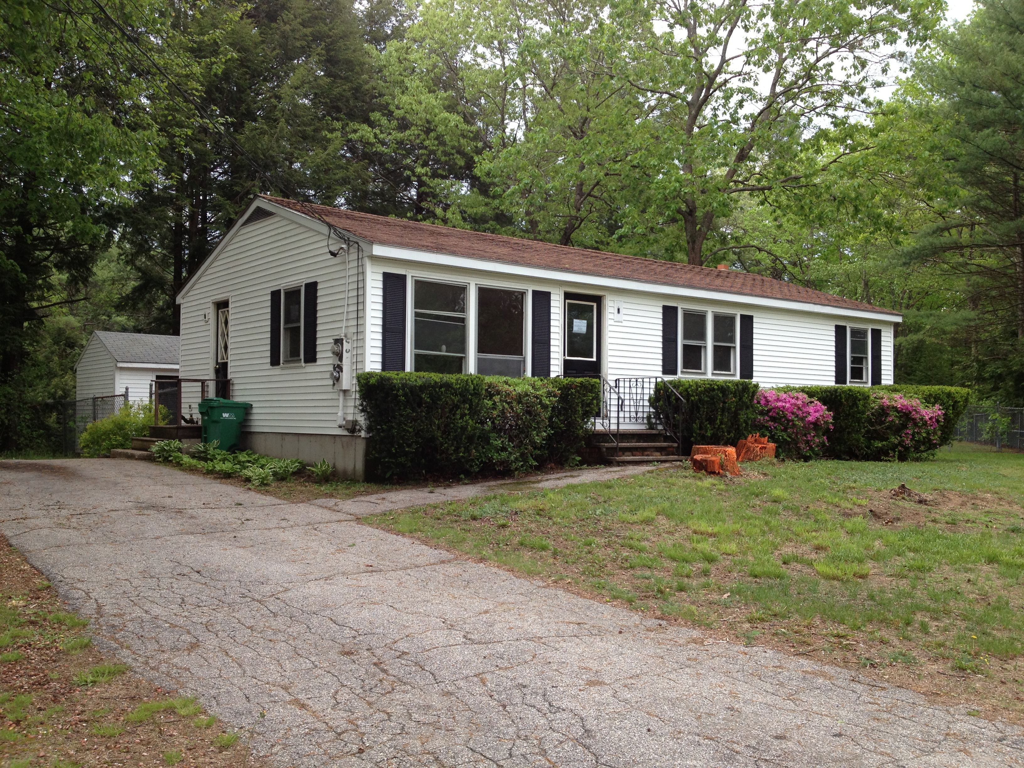 36 Forest Park Dr