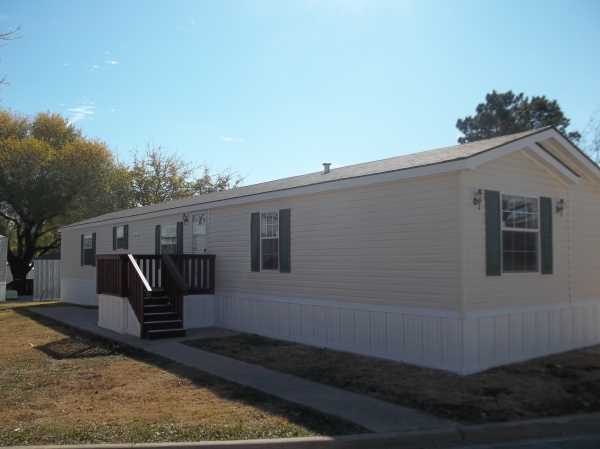 5600 Shoreline Circle W #109