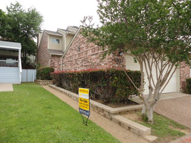 301 Oakbrook Dr