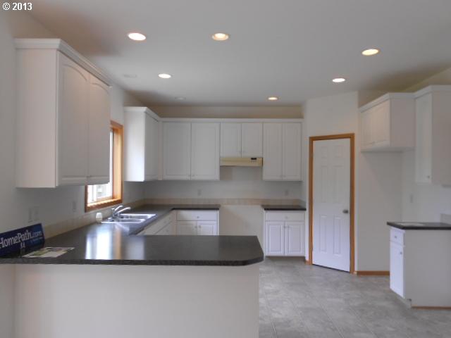 1011 Ne 102nd Ave