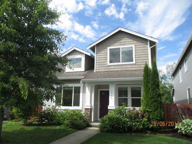 2710 84th Dr Ne