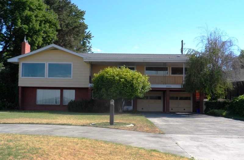 2521 W Canal Dr