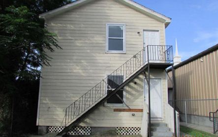 3215- 3217 Thalia S