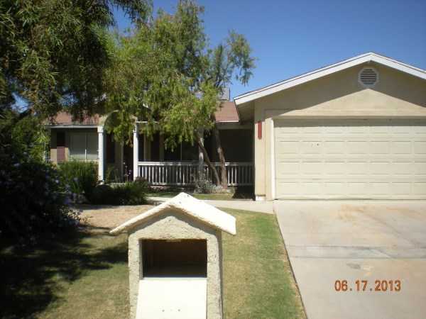 5325 Marina Dr