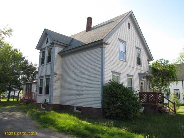 7 Maple St
