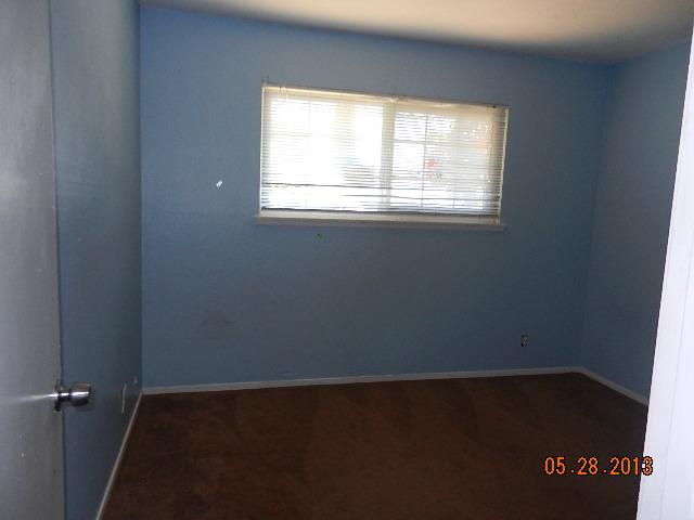 1206 E San Madele Ave