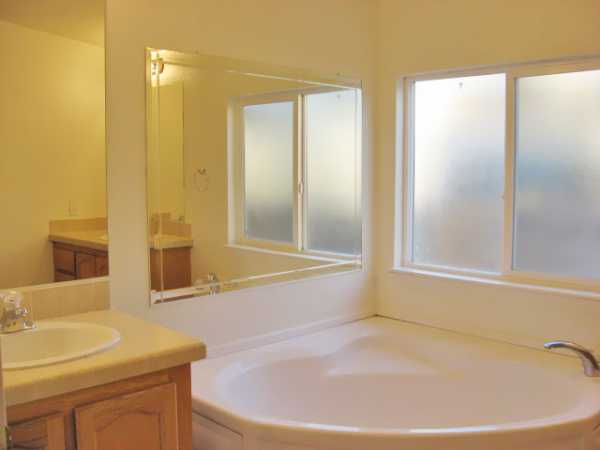 4901 GREEN RIVER RD #168