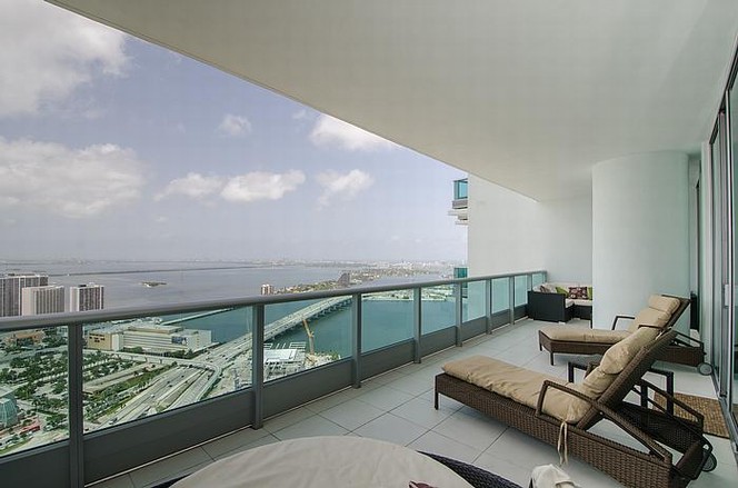 900 BISCAYNE BL # 5208