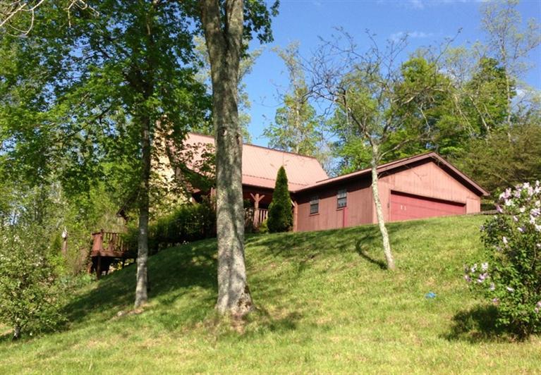 66 Pine Tree Ln