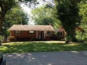 1623 E Crittenden Ave