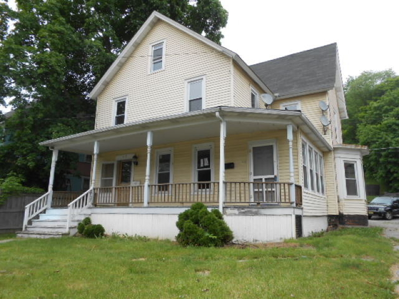 42 Bank St
