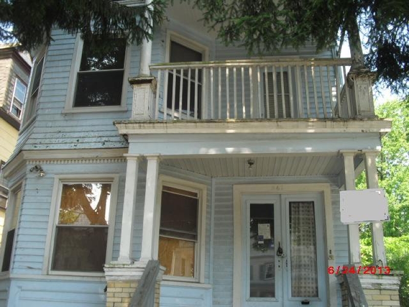 267 Halsted St