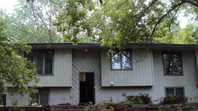 2801 Mayflower Ave