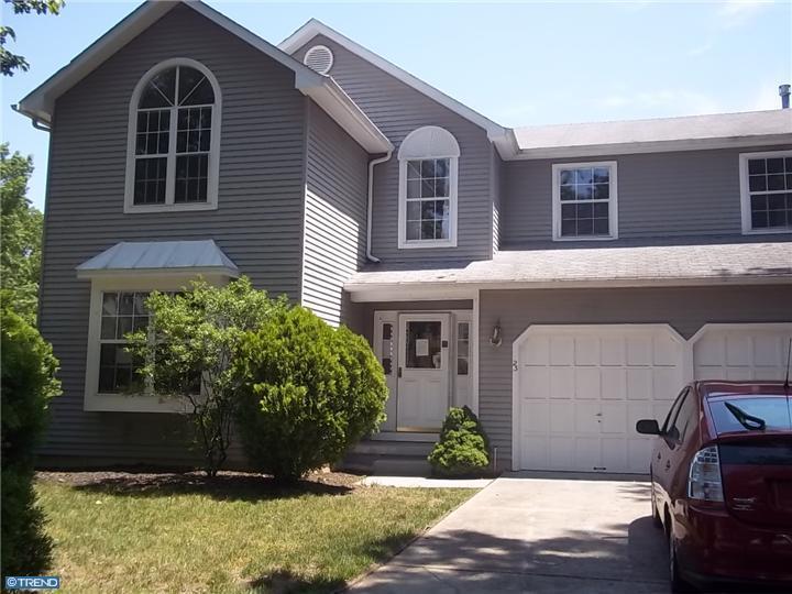 23 Randolph Ln
