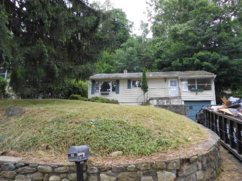 73 Hillside Rd