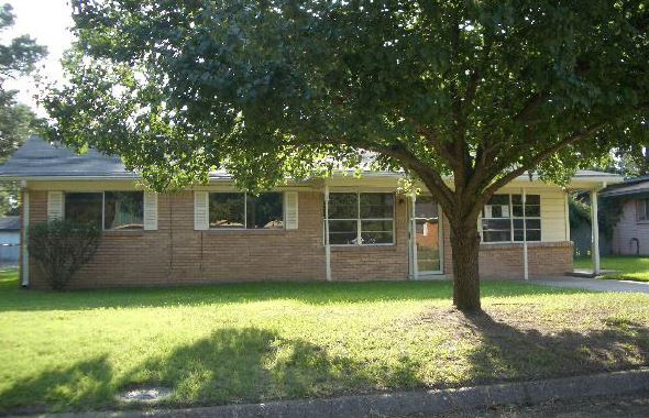 3405 Dogwood Street