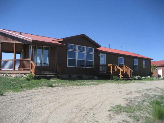 2 Eagle Feather Rd