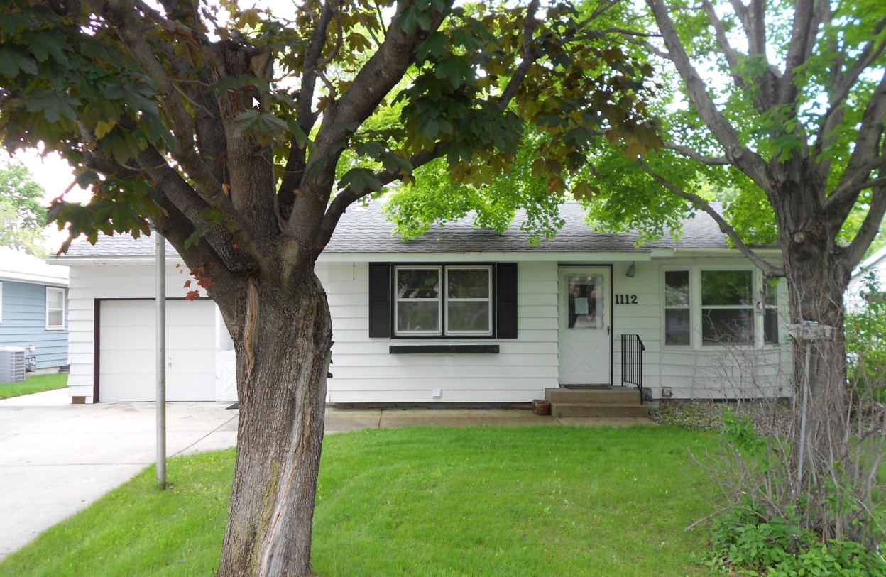 1112 35th Ave N