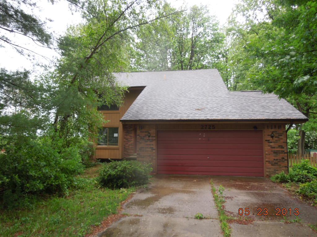 2725 Scottwood Pl