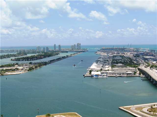 1040 BISCAYNE  BL # 4208