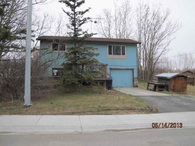 229 W Dolphin Ave