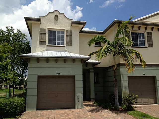 1986 Nassau Dr