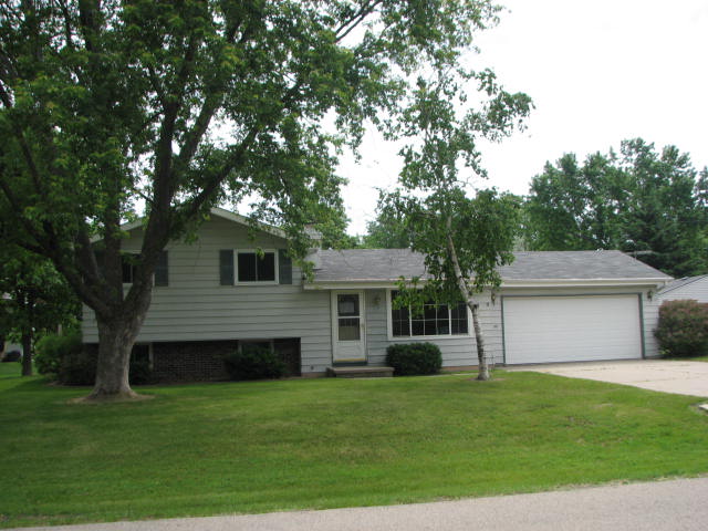 849 Woodfield Rd