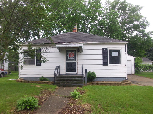 1706 Calumet Ave