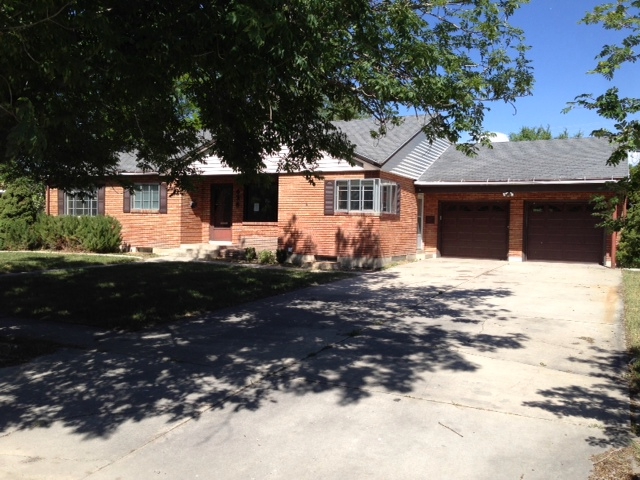 438 N 100 West