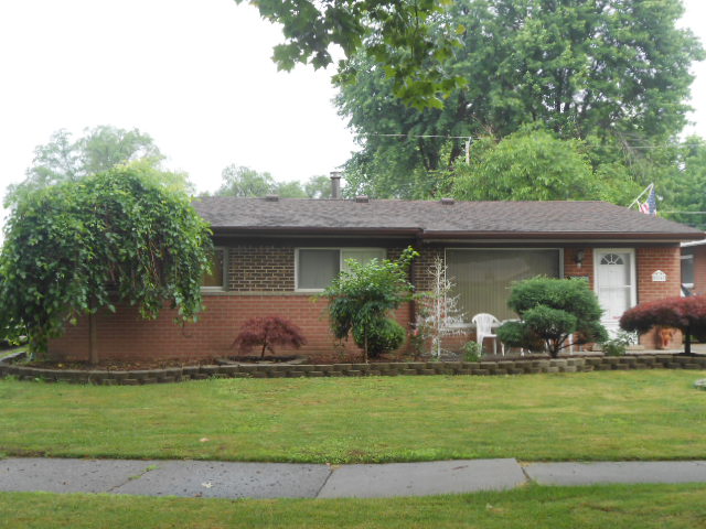 764 Vanlawn